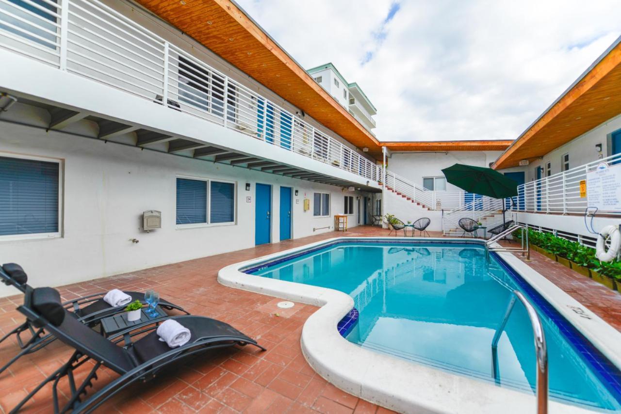 Cozy 1 Bedroom With Pool Steps From The Beach #47 Hollywood Zewnętrze zdjęcie